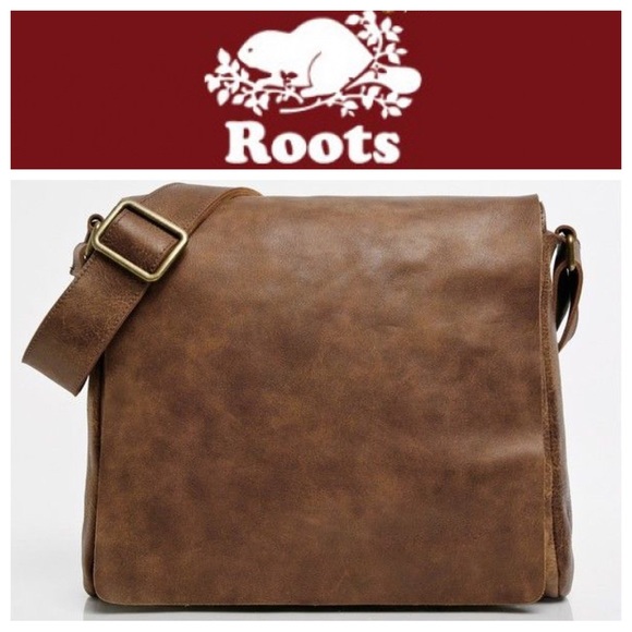 Roots Handbags - Roots Canada 🇨🇦 🦫 Raiders Bag Brown Leather EUC 🤎